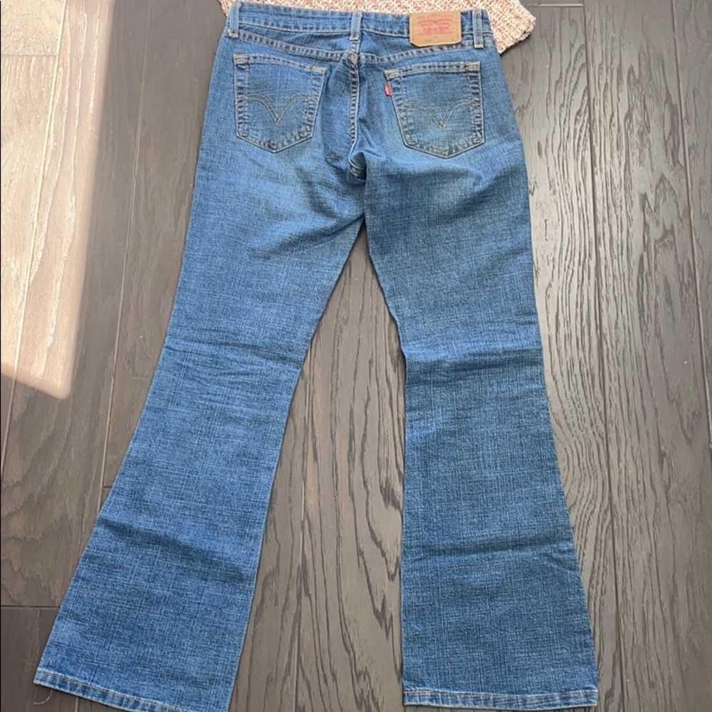 Levi’s • 518 Superlow Stretch Jeans Short - Picture 6 of 8
